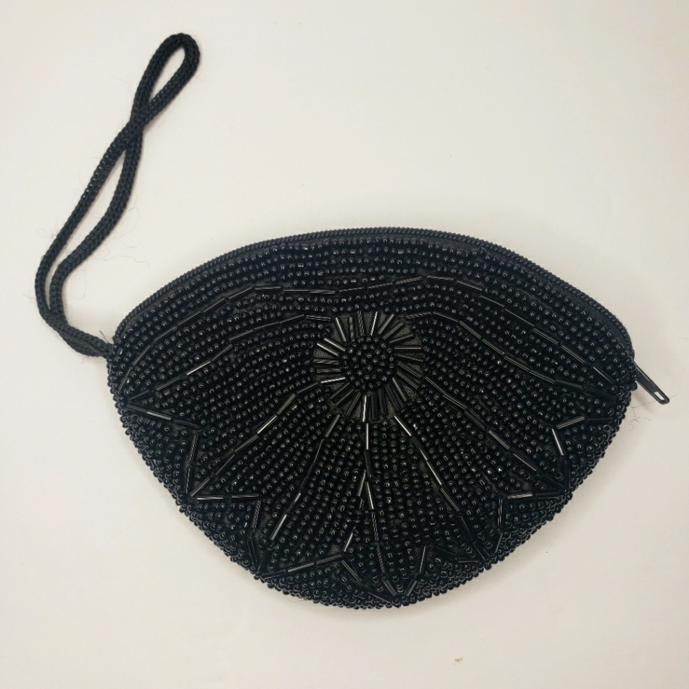 Vintage Black Hand Beaded Zipper Coin Purse